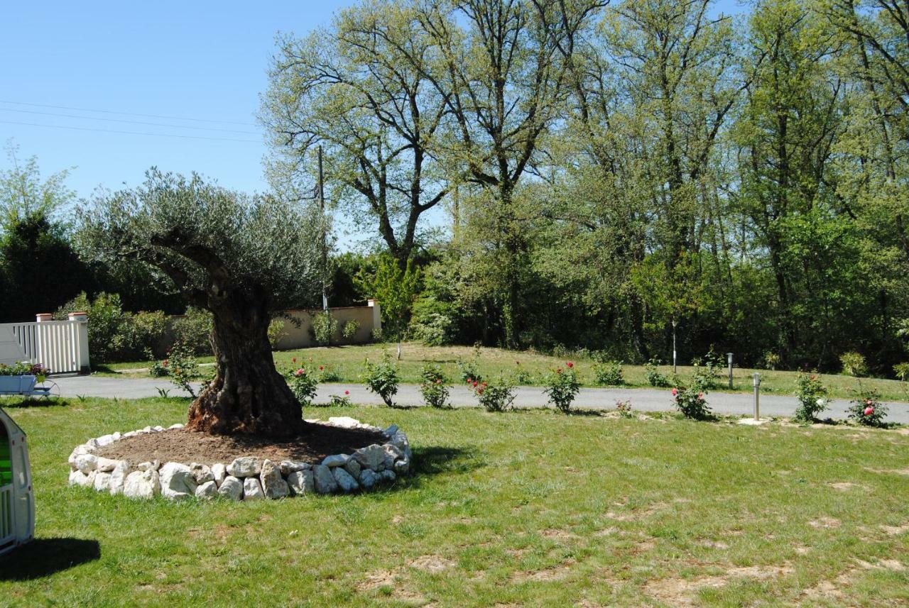 L Occitane Villa Gimont Luaran gambar